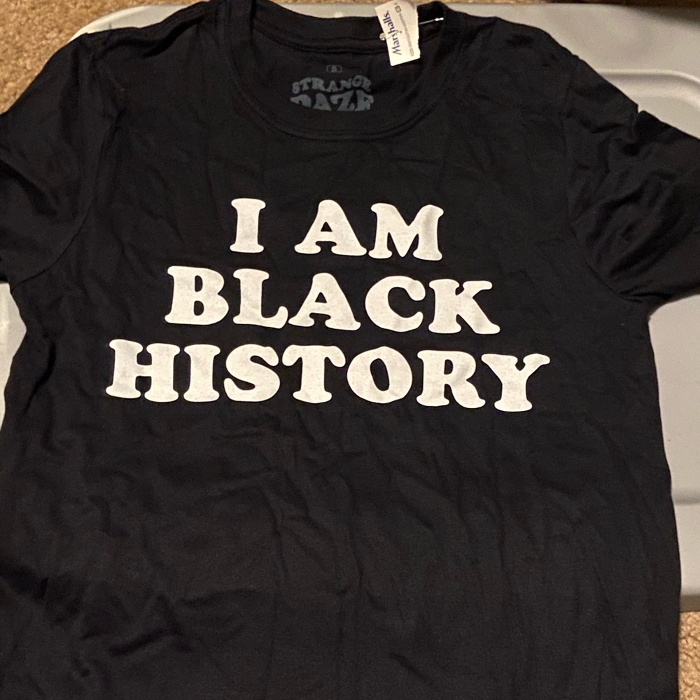 NWT T SHIRT SIZE SMALL